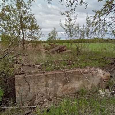 Some Ruins alone State Line Trail that used to be an active rail line. This old building purpose is unknown but it has a substantial foundation.